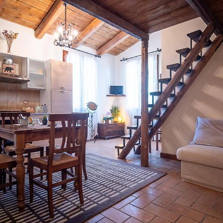 Il Castellaro Bed & Breakfast Borghi Exterior foto